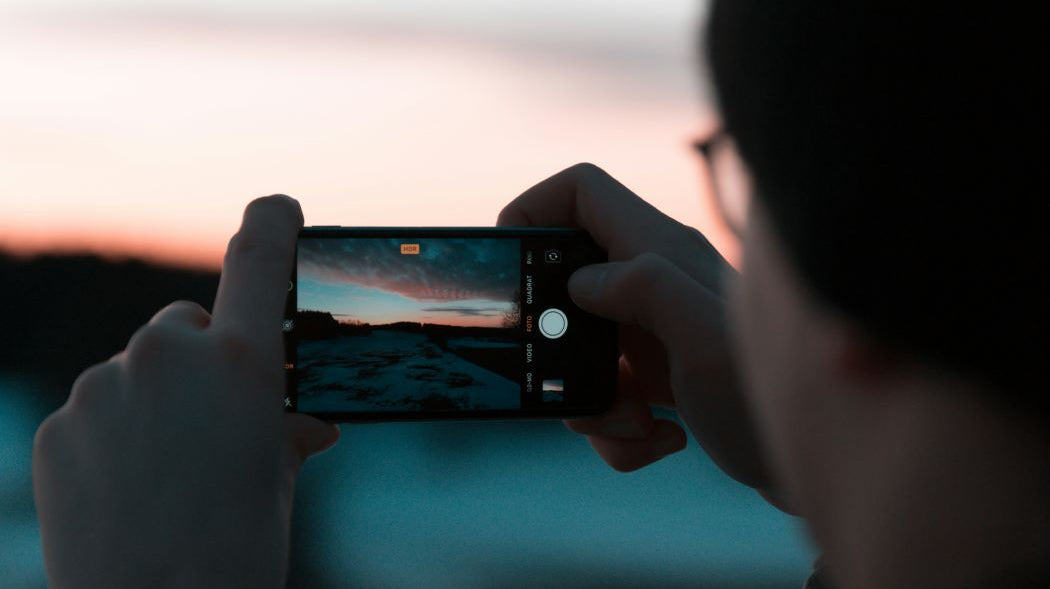 Aloita vuosi 2025 raikkaasti – päivitä kotisi ilme tauluilla omasta valokuvasta